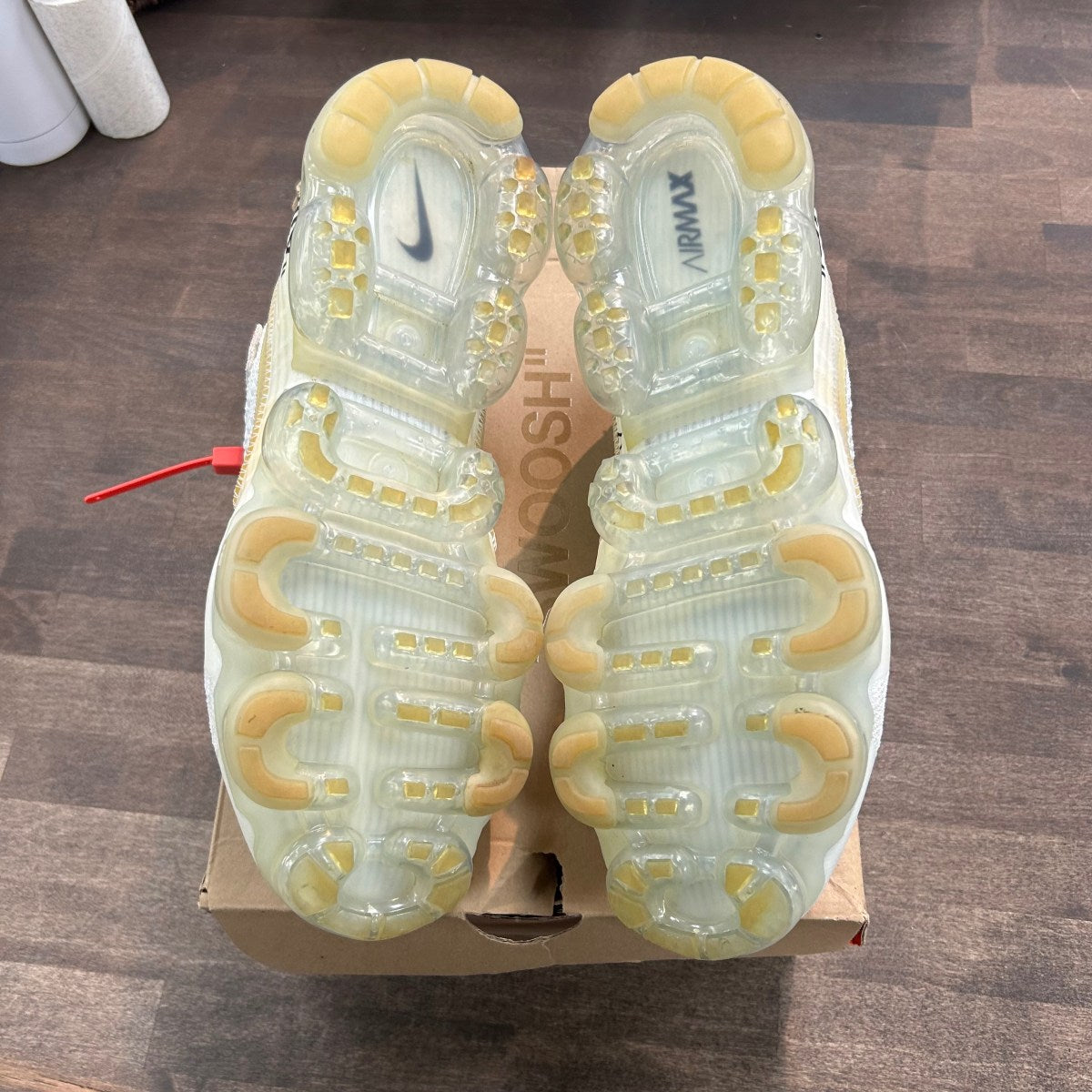 Nike Air VaporMax Off-White (2018) - Image 5