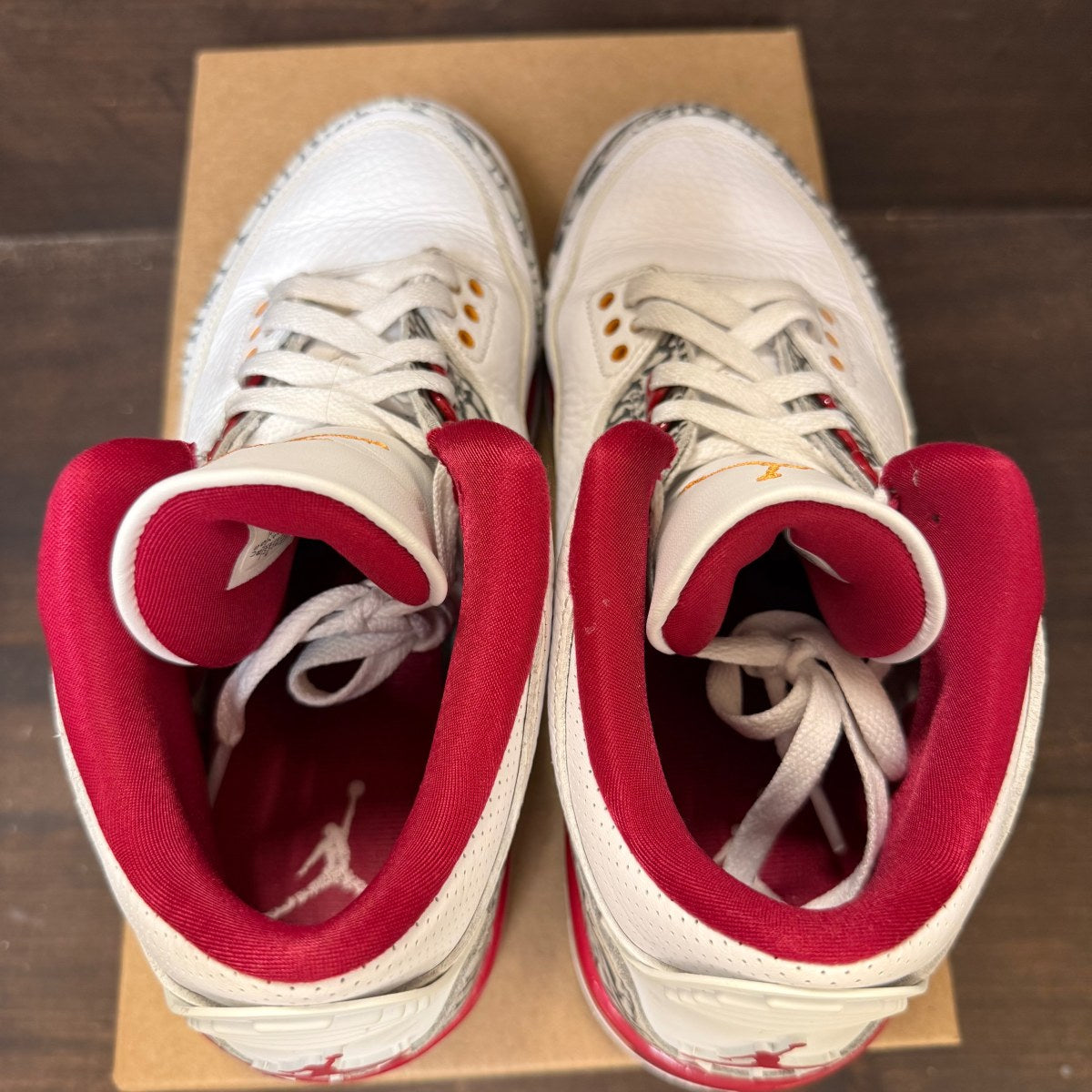 Jordan 3 Retro Cardinal Red Size 11 (Pre-Owned) - Image 3
