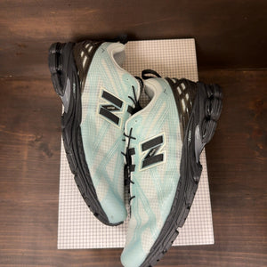 New Balance 1906R CAYL Blue Size 8.5 (Pre-Owned) - Image 2