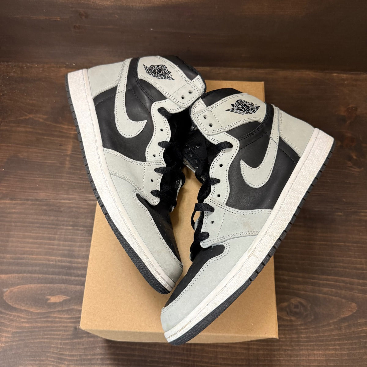 Jordan 1 Retro High Shadow 2.0 Size 11 (Pre-Owned) - Image 2