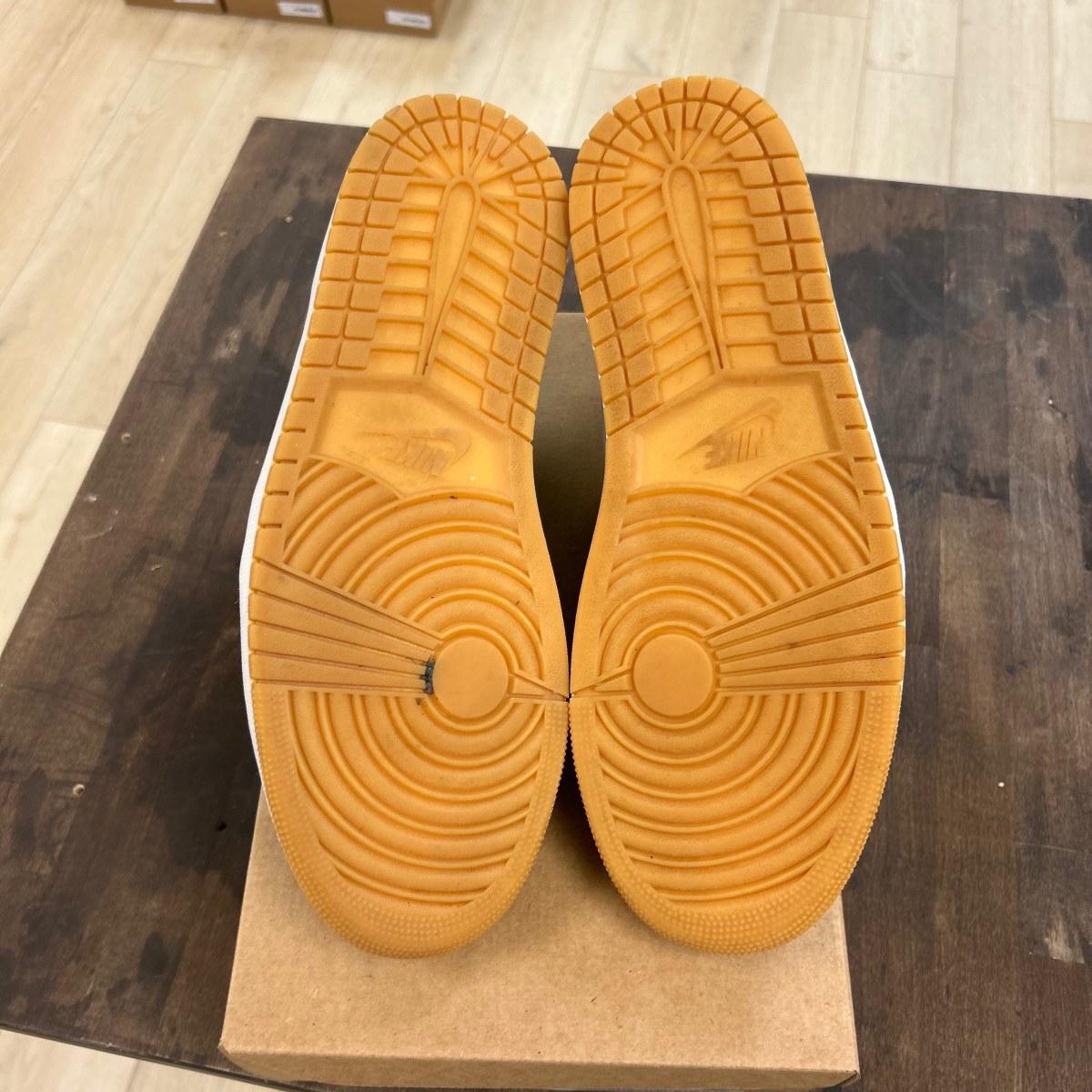 Jordan 1 Low SE Holiday Special (2022) Size 13 (Pre-Owned) - Image 5