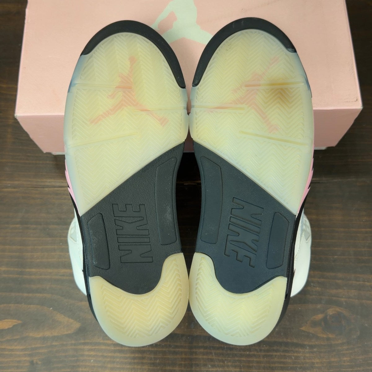 Jordan 5 Retro Medium Soft Pink - Image 6