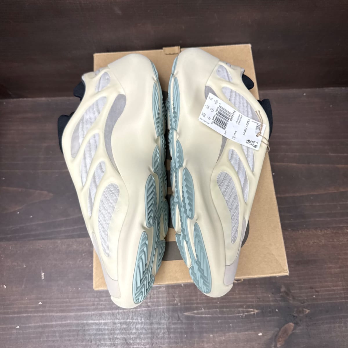 adidas Yeezy 700 V3 Azael Size 13 - side