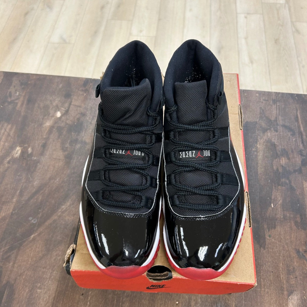 Jordan 11 Retro Playoffs Bred (2019) - Image 2