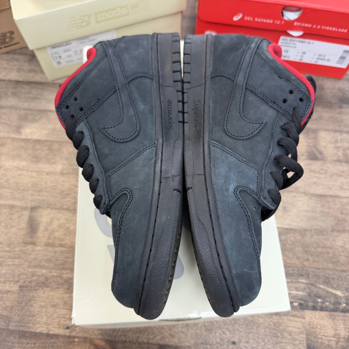 Nike SB Dunk Low Supreme 94 Black Size 9 (Pre-Owned) - Image 5