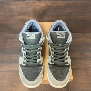 Nike SB Dunk Low Dark Smoke Grey Size 12 (Pre-Owned) - Image 3
