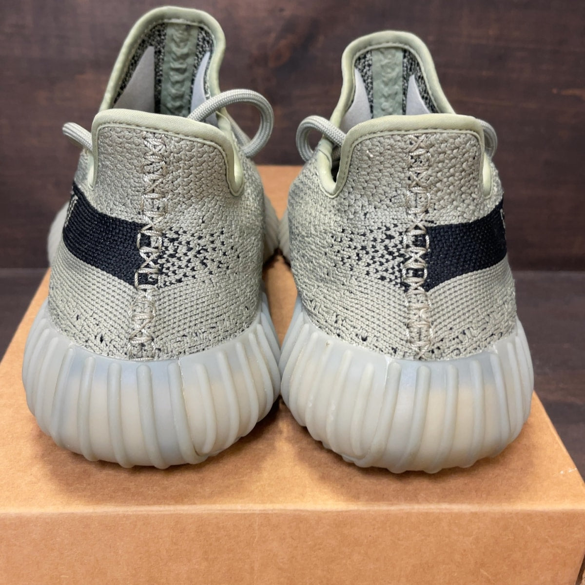 adidas Yeezy Boost 350 V2 Granite Size 8 (Pre-Owned) - Image 5