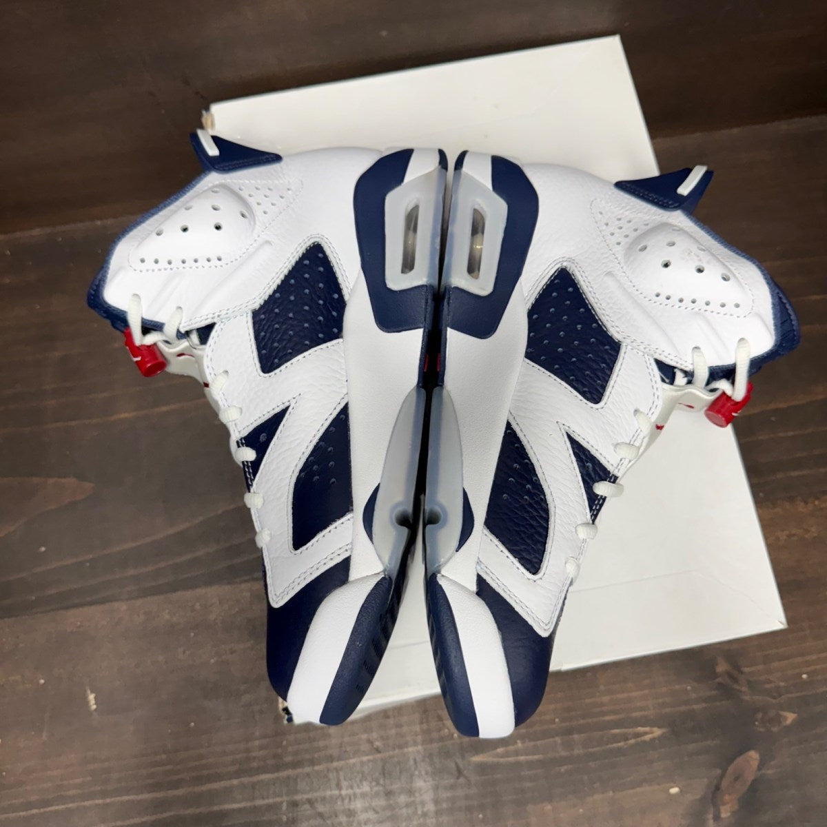 Jordan 6 Retro Olympic (2024) - Image 3