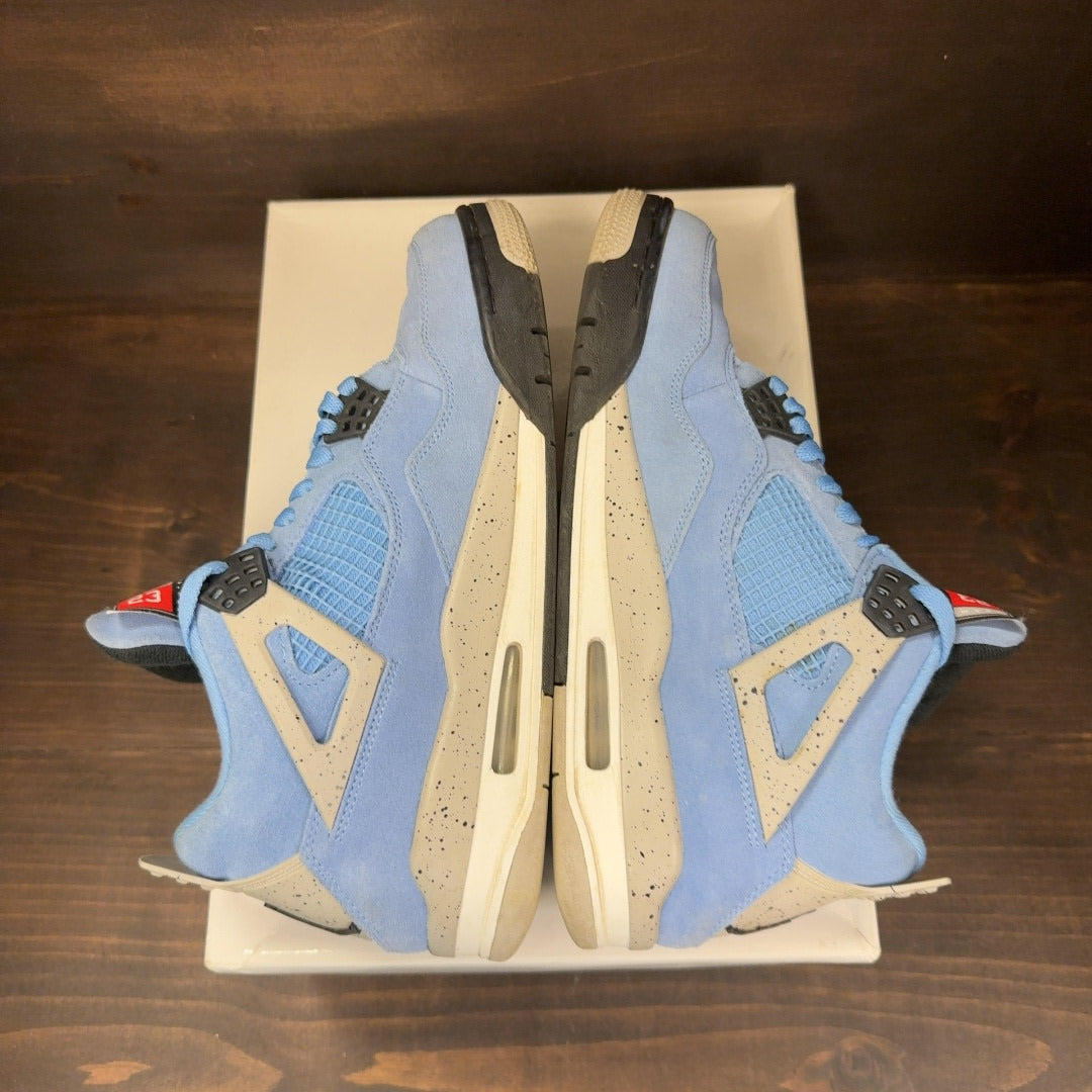 Jordan 4 Retro University Blue Size 9.5 (Pre-Owned)