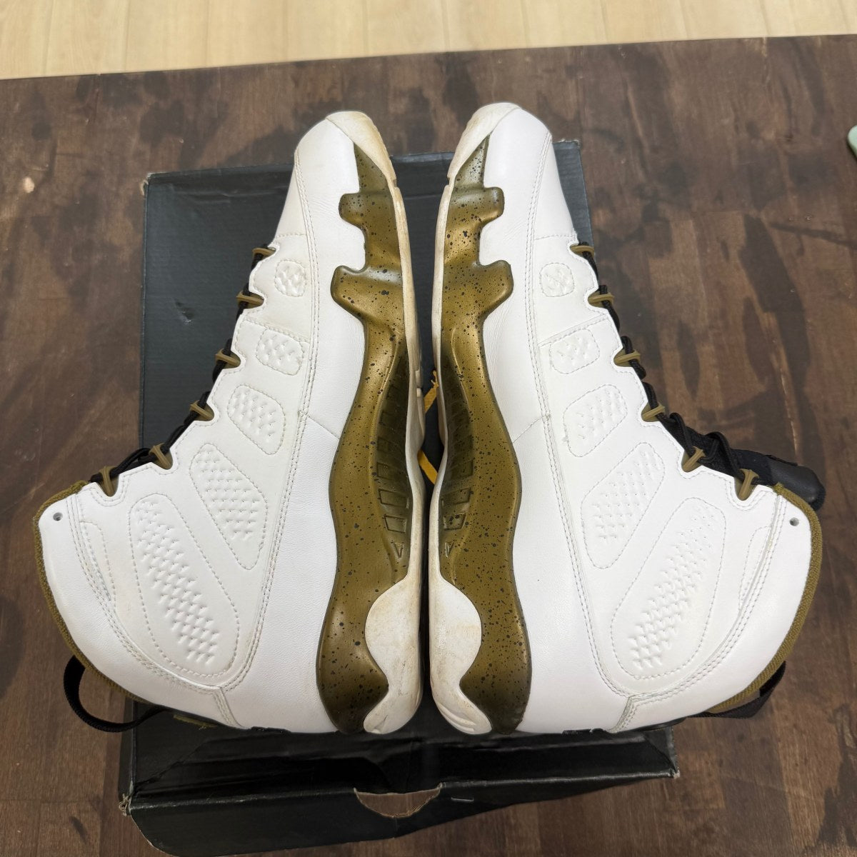 Jordan 9 Retro Statue Size 11.5 (Pre-Owned) - Image 4