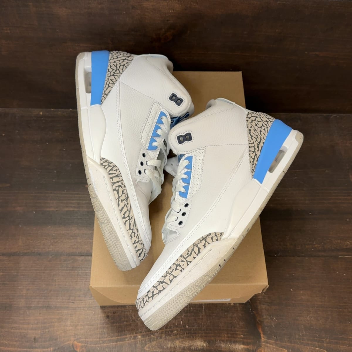 Jordan 3 Retro UNC (2020) Size 13 (Pre-Owned) - back