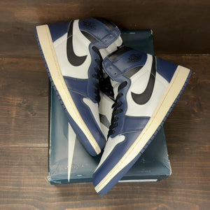 Jordan 1 Retro High OG Midnight Navy - Image 2