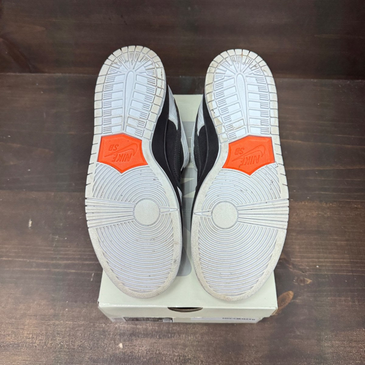 Nike SB Dunk Low TIGHTBOOTH - Image 6