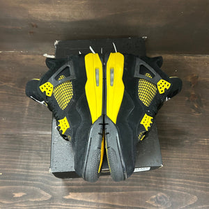 Jordan 4 Retro Thunder (2023) - Image 4