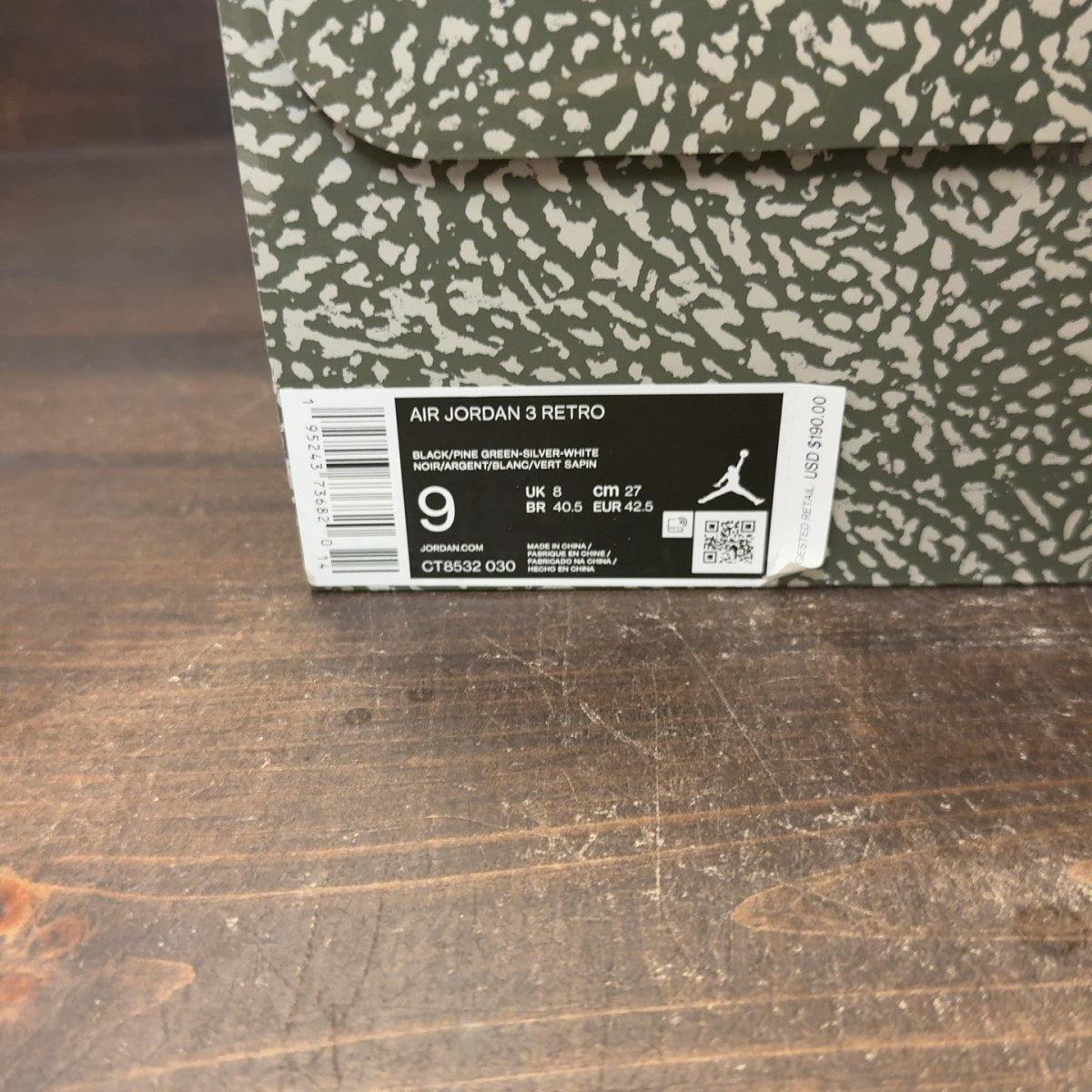 Jordan 3 Retro Pine Green Size 9 (Pre-Owned)