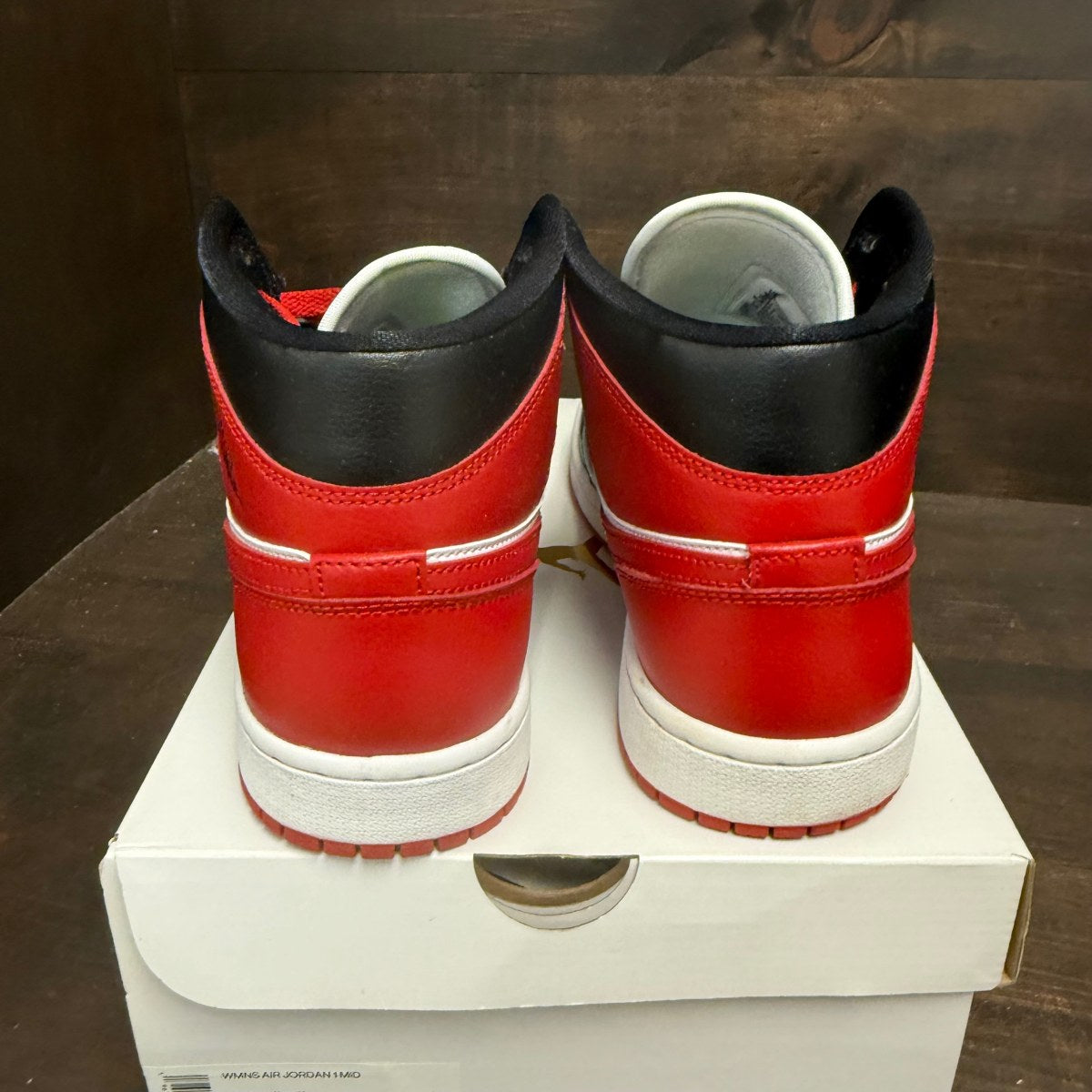 Jordan 1 Mid Alternate Bred Toe (Women's) - Image 5