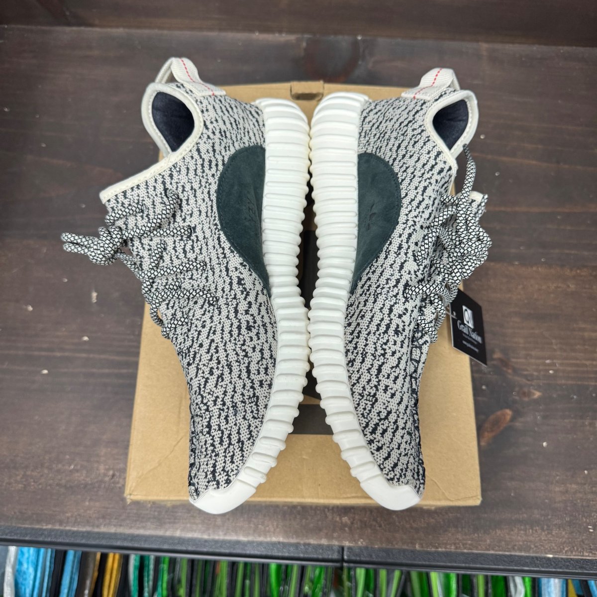 adidas Yeezy Boost 350 Turtledove (2022) Size 10 (Pre-Owned) - tag