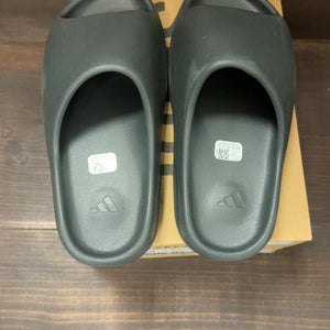 adidas Yeezy Slide Dark Onyx Size 9 - aux