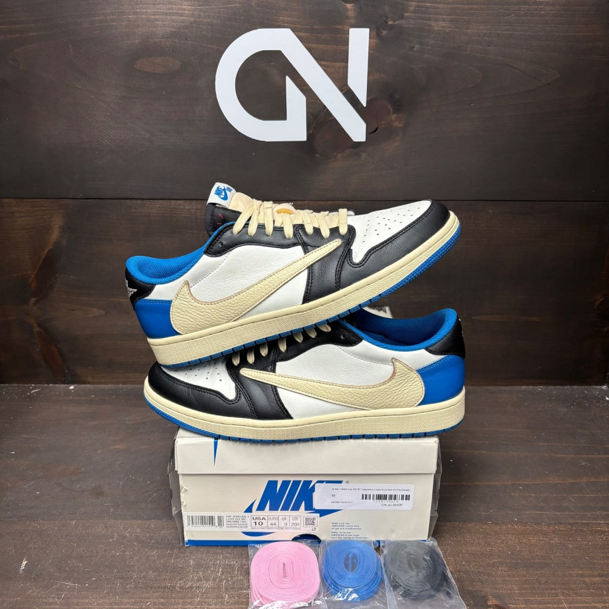 Jordan 1 Retro Low OG SP Fragment x Travis Scott - Image 1