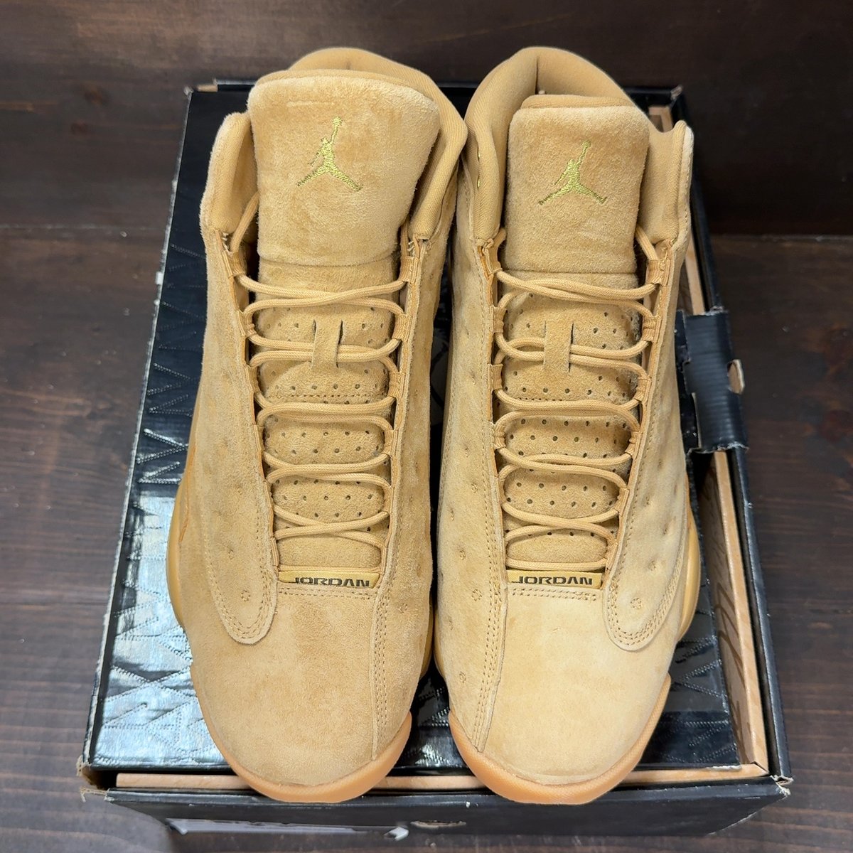 Jordan 13 Retro Wheat Size 12 (Pre-Owned) - tag