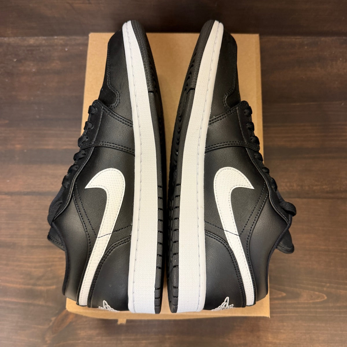 Jordan 1 Low Black White (2022) (Women's) Size 12W (Pre-Owned) - Image 5