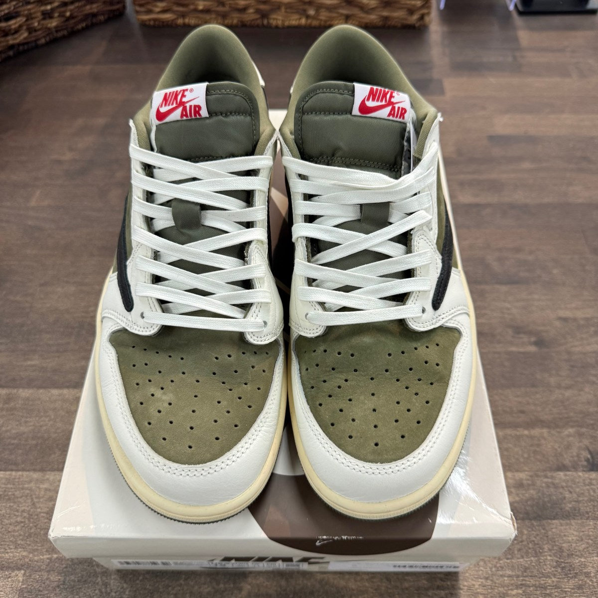 Jordan 1 Retro Low OG SP Travis Scott Medium Olive Size 12 (Pre-Owned) - Image 3
