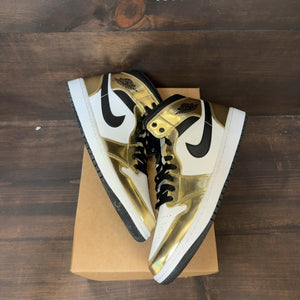 Jordan 1 Mid Metallic Gold Black White Size 12 (Pre-Owned) - Image 2