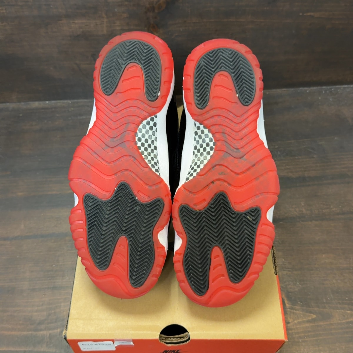 Jordan 11 Retro Playoffs Bred (2019) - Image 6