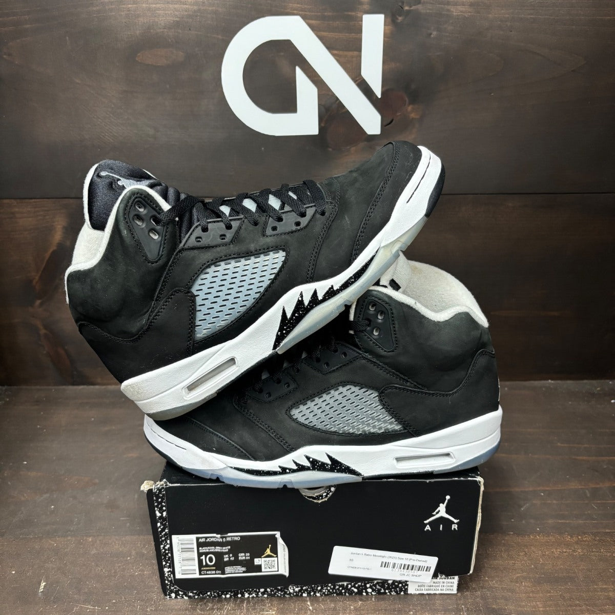 Jordan 5 Retro Moonlight (2021) - Image 1