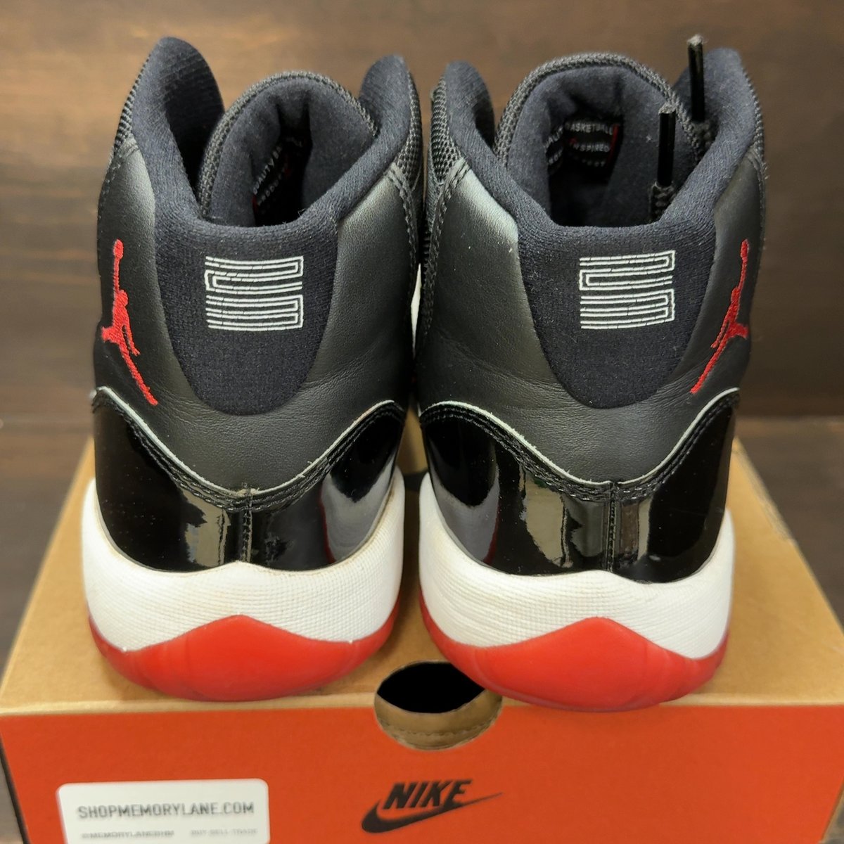 Jordan 11 Retro Playoffs Bred (2019) (GS) Size 7Y (Pre-Owned) - aux