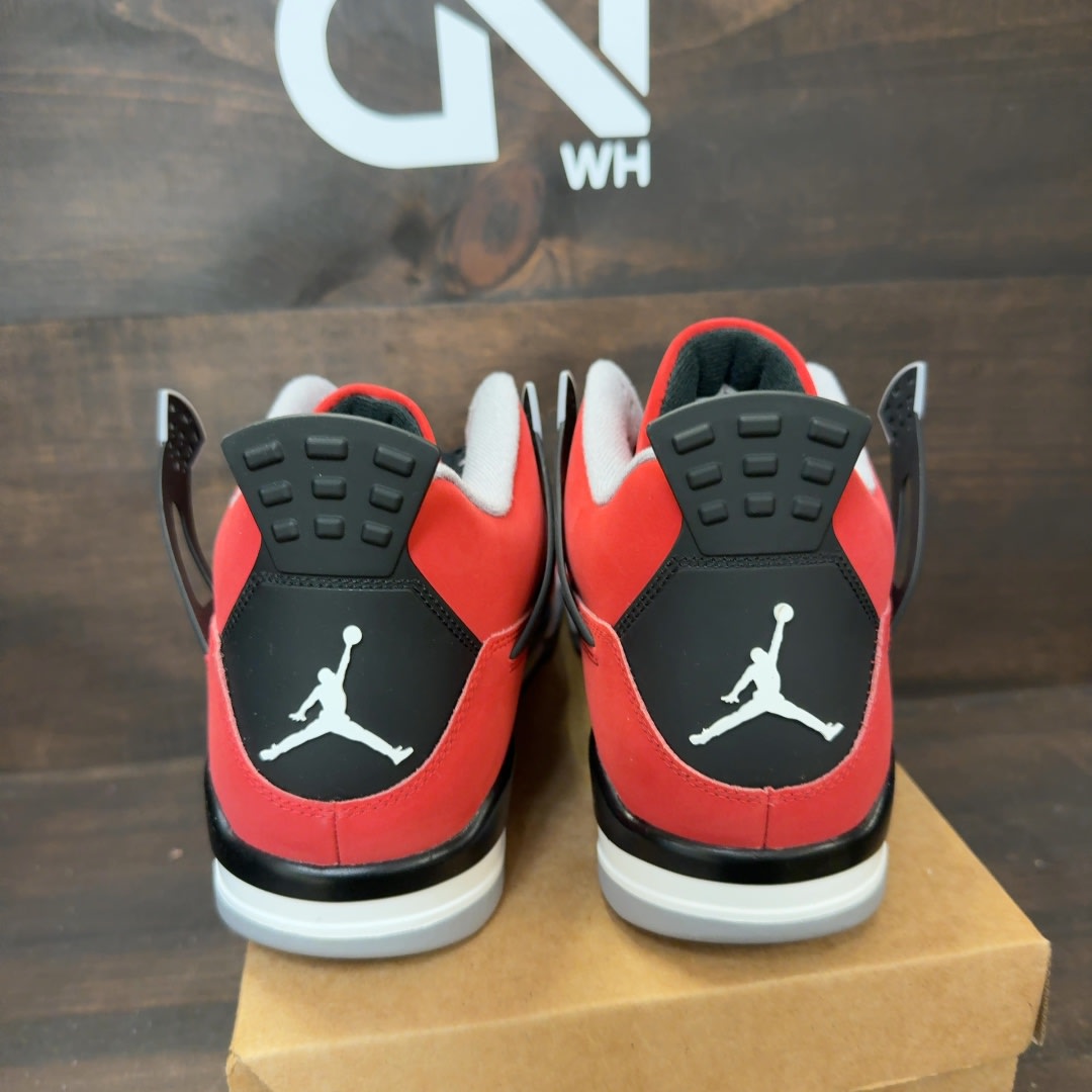 Jordan 4 Retro Toro Bravo (2026) Size 13 (Pre-Owned) - Image 4