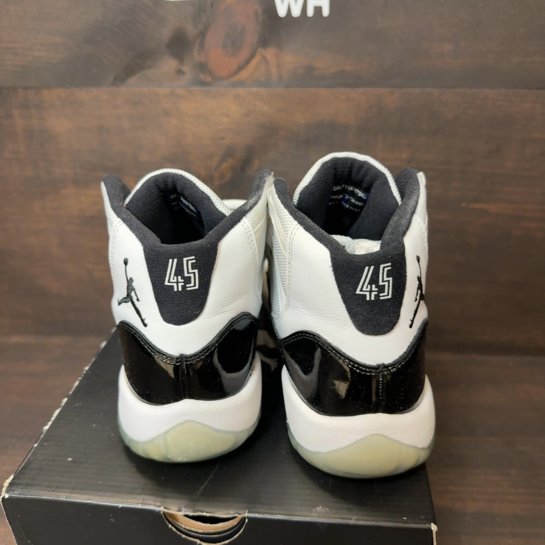 Jordan 11 Retro Concord (2018) (GS) Size 4.5Y (Pre-Owned) - Image 4