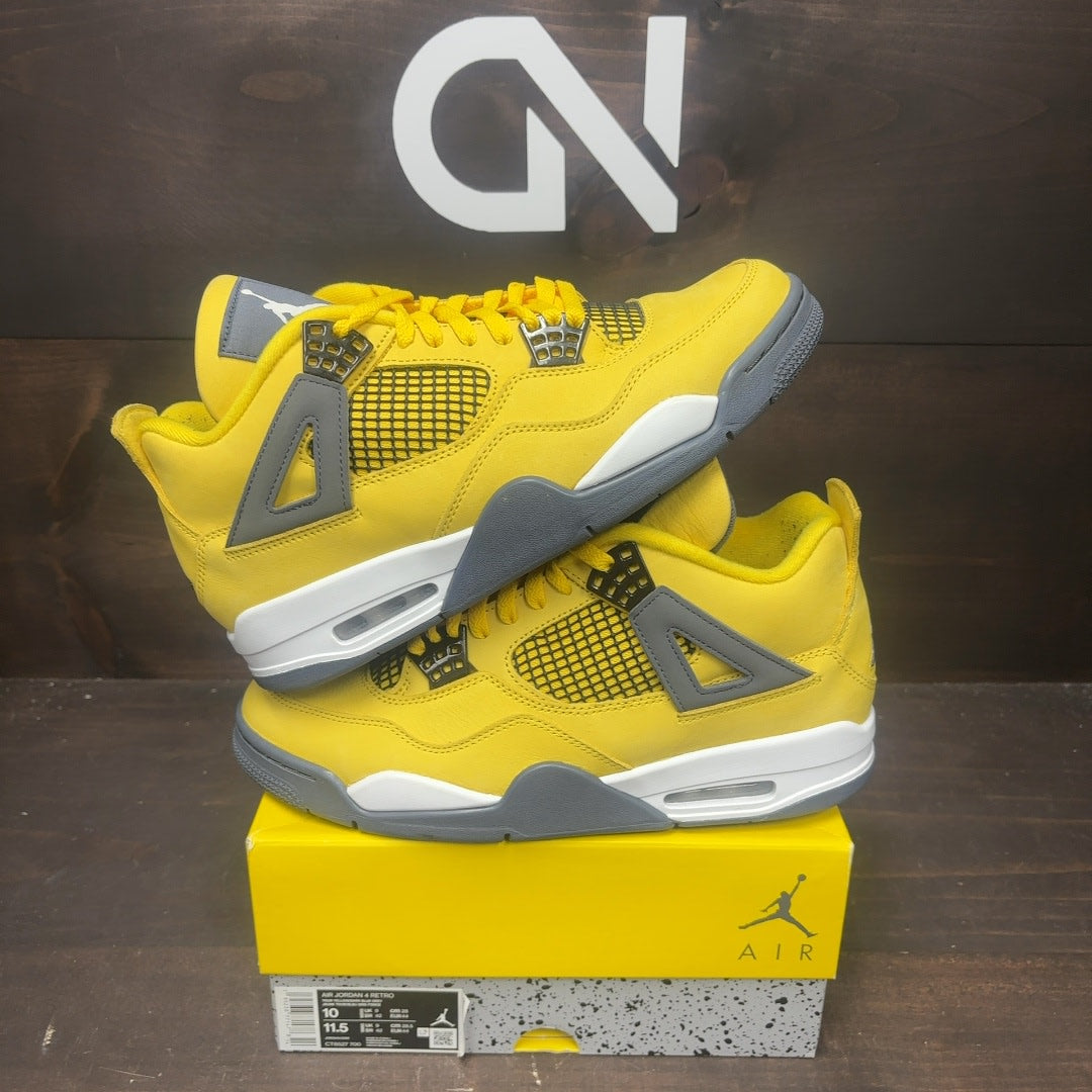 Jordan 4 Retro Lightning (2021) Size 10 (Pre-Owned)