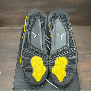 Jordan 4 Retro Thunder (2023) - Image 6