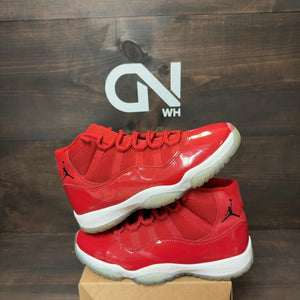 Jordan 11 Retro Win Like 96 Size 8 (Pre-Owned) - Image 1
