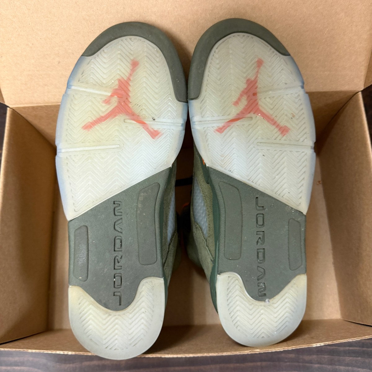 Jordan 5 Retro Olive (2024) (GS) Size 7Y (Pre-Owned) - Image 6