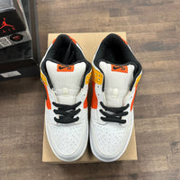 Nike SB Dunk Low Raygun Home Size 10 (Pre-Owned) - Image 2