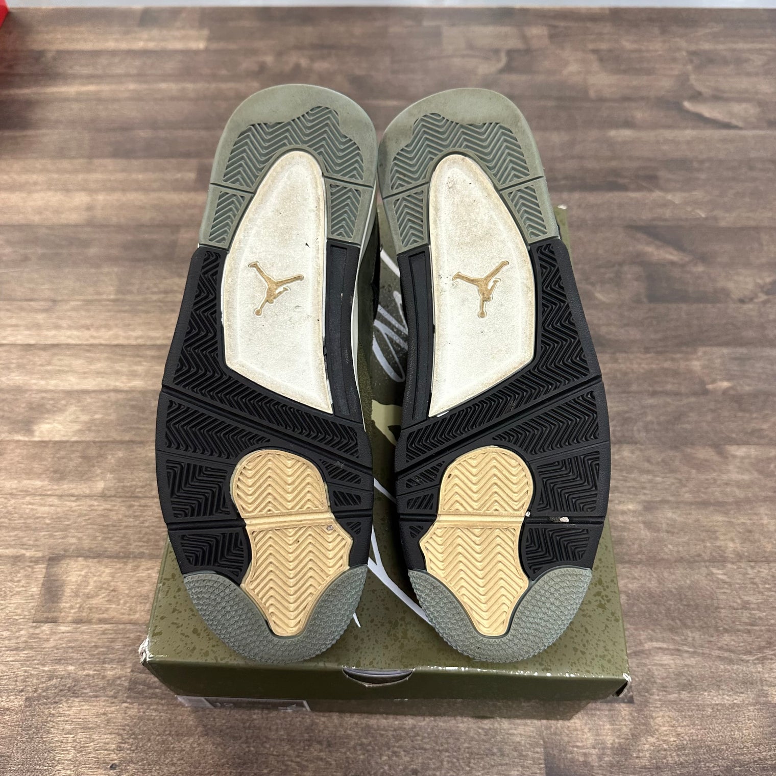 Air Jordan 4 Retro Craft Olive (Used)