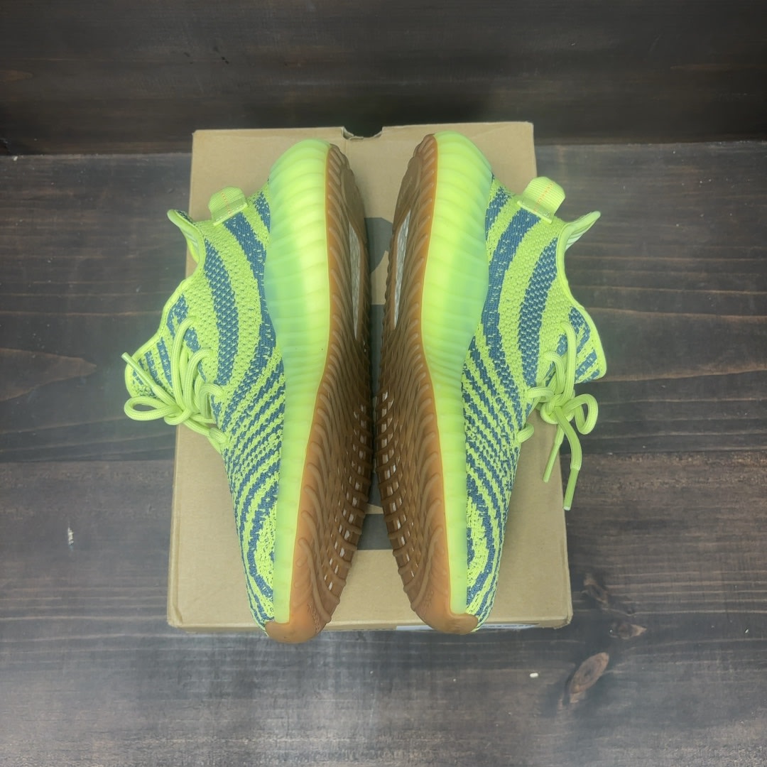 adidas Yeezy Boost 350 V2 Semi Frozen Yellow - Image 4