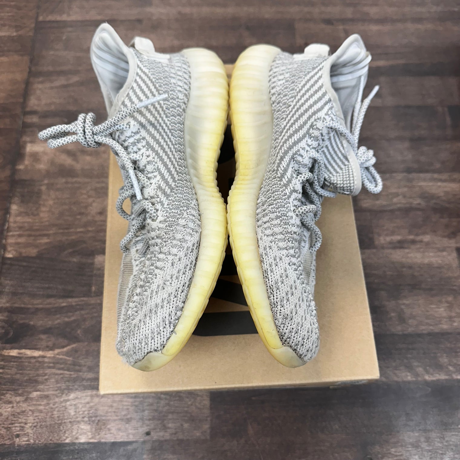 Static Non Reflective Yeezy 350 (USED)