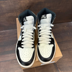 Jordan 1 Retro High Dark Mocha Size 8.5 (Pre-Owned) - Image 2
