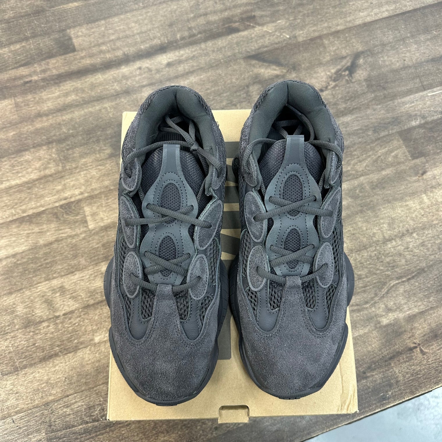Utility Black Yeezy 500 (USED)