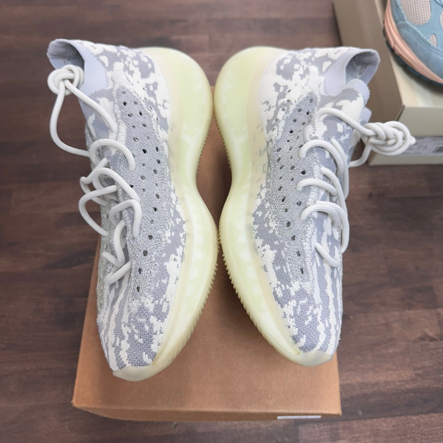 Alien Yeezy 380 (USED,No Box)