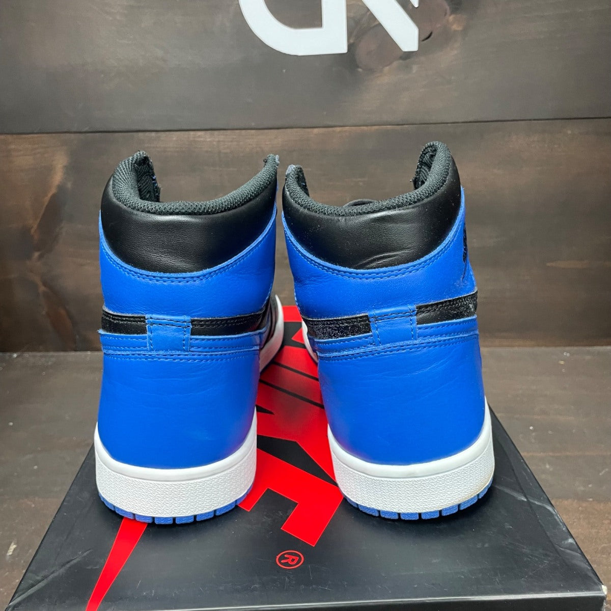 Jordan 1 Retro Royal (2017) - Image 3