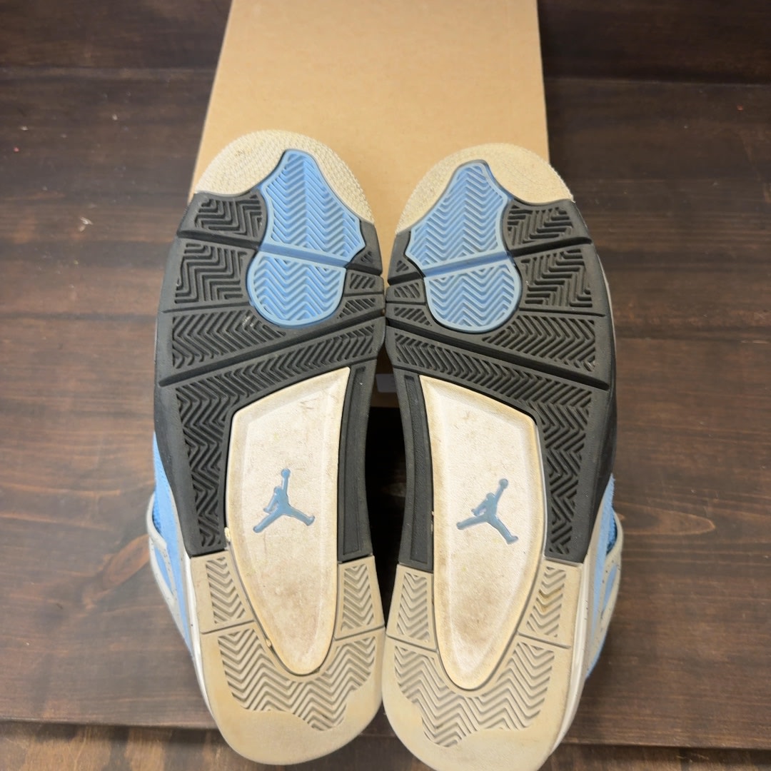 Jordan 4 Retro University Blue Size 11.5 (Pre-Owned) - Image 7