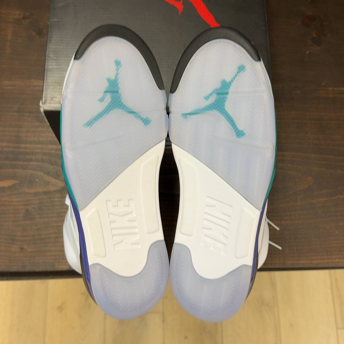 Jordan 5 Retro Grape (2025) Size 12.5 (Pre-Owned) - aux