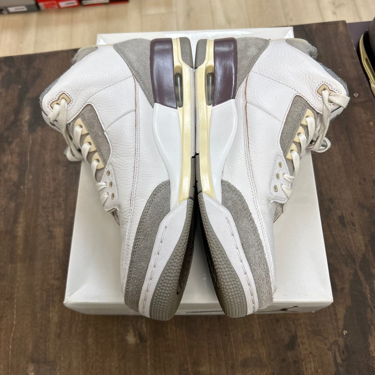 Jordan 3 Retro SP A Ma Maniére (Women's) - Image 3