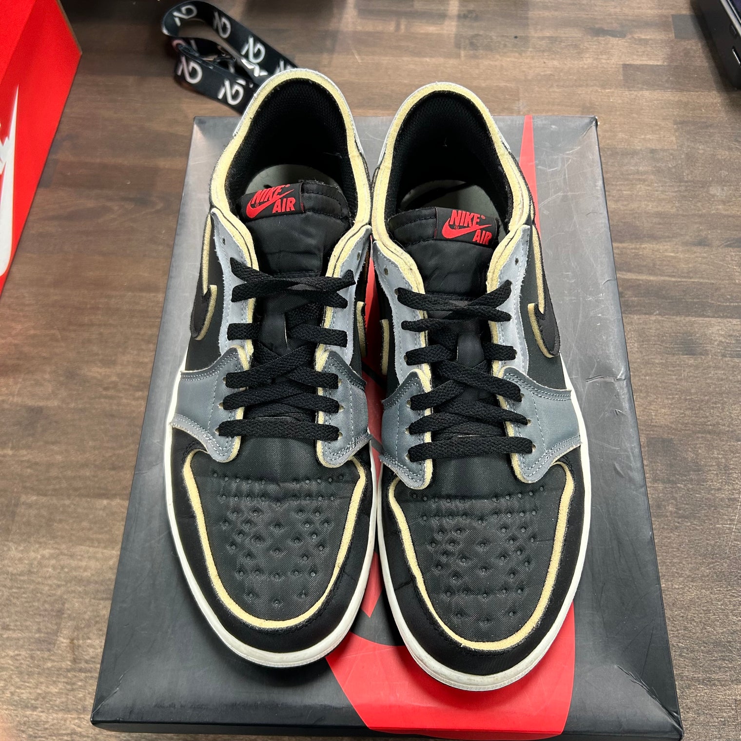 Black Smoke Grey Jordan 1 Low OG EX (USED)