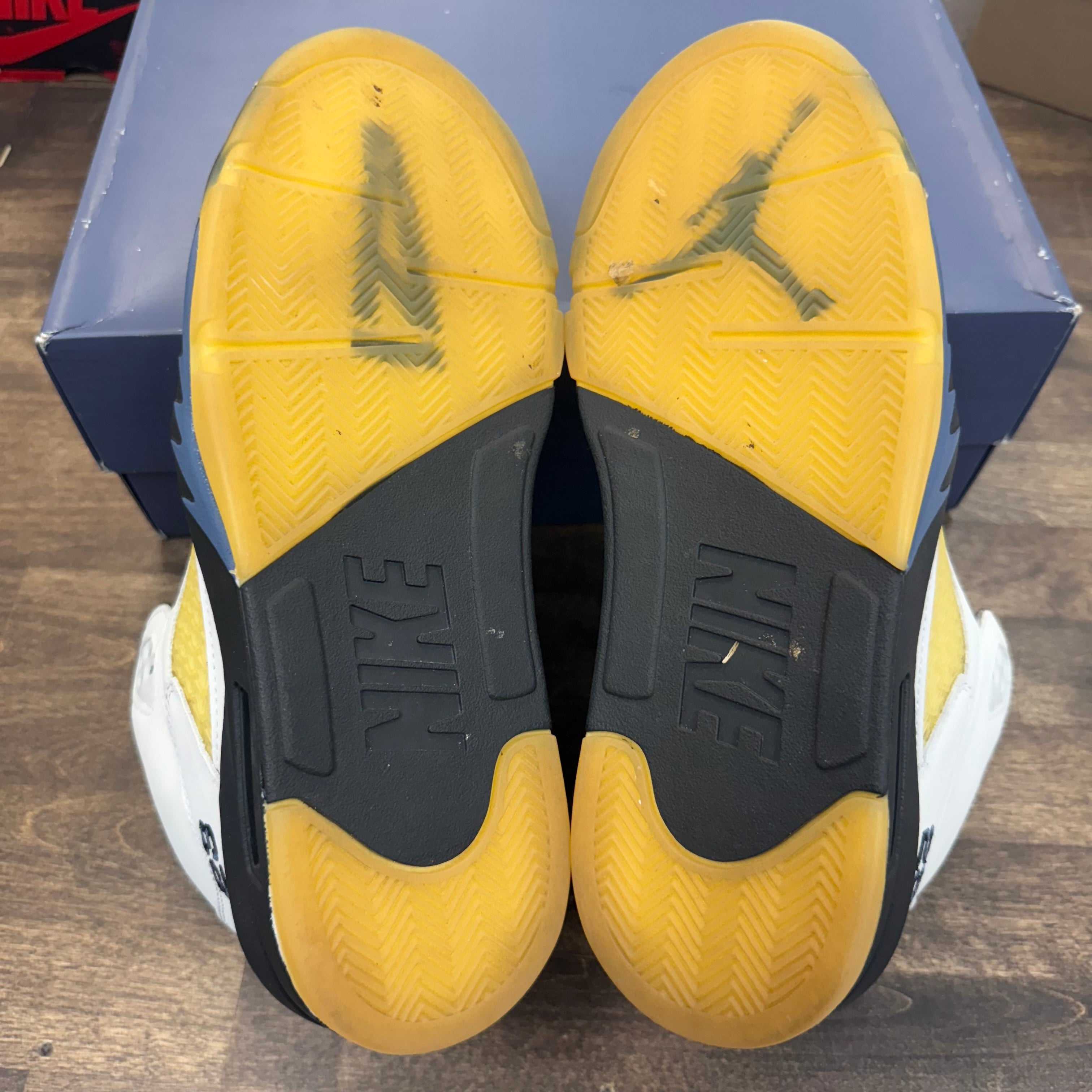 Jordan 5 Retro A Ma Maniére Dawn (PS) Size 12.5 (Pre-Owned)