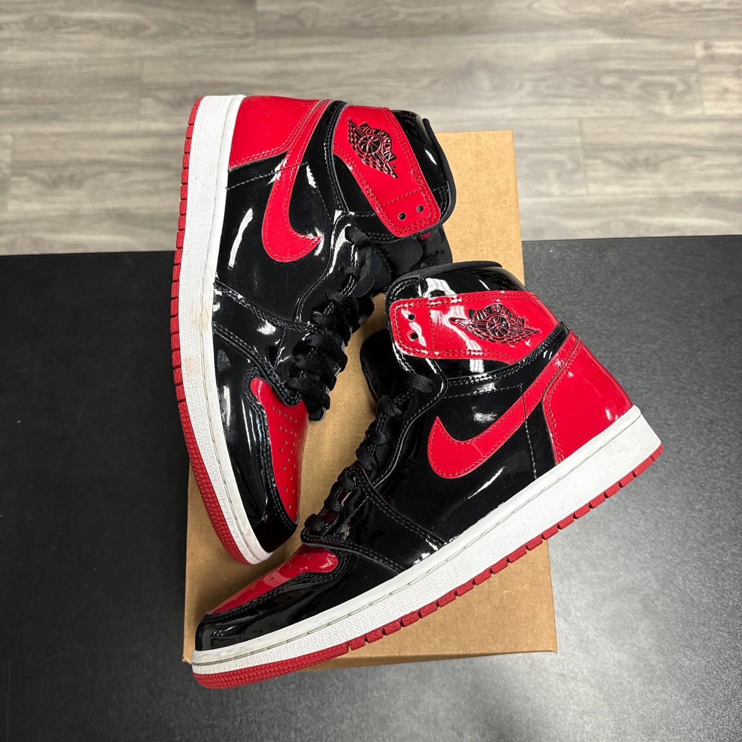 Patent Bred Jordan 1 High (USED, no box)